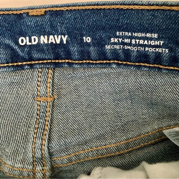 Old Navy extra high-rise sky-hi straight secret-smooth pockets jeans size 10 - Picture 8 of 9